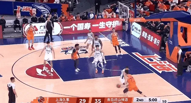 788kai彩票开奖结果-怀特塞德接球双手拉框暴扣，张镇麟对抗后撤步跳投命中